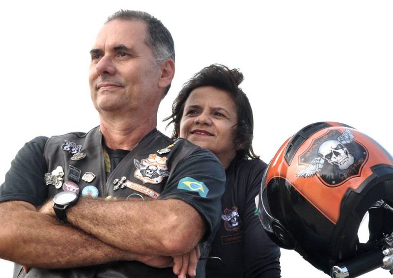 O empresário Marcelo Lira e sua esposa, também motociclista, Germana de Menezes.